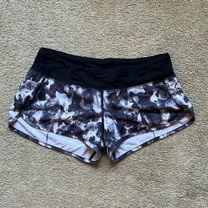 Lululemon Speed Up Low Rise Lined Short 2.5”